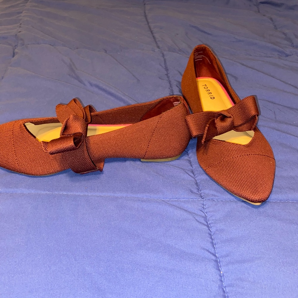 Torrid (burgundy) flats size 9